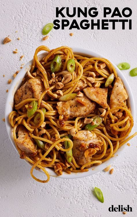 Our best copycat of California Pizza Kitchen's Kung Pao Chicken Spaghetti is ready in minutes and delivers a spicy kick. Kung Pao Spaghetti Recipe, Kung Pao Spaghetti, Chinese Meals, Pasta Side, California Pizza Kitchen, Pasta Party, California Pizza, Chop Sticks, Side Dishes For Chicken