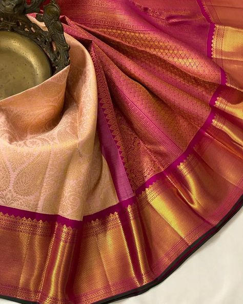 Kanakambaram Color Saree, Kanchi Saree, Saree Color Combinations, Formal Saree, Kanjivaram Sarees Silk, Embroidery Blouses, Simple Saree Designs, Silk Kurti, Simple Sarees