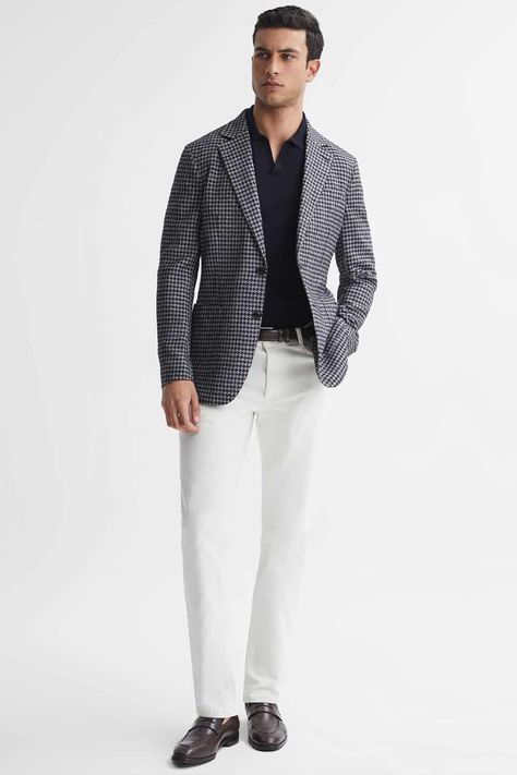 Reiss Blazer, Penny Loafers Outfit, White Pants Men, Business Casual Dress Code, Unstructured Jacket, Loafers Outfit, Smart Casual Dress, Navy Polo Shirt, Leather Brogues