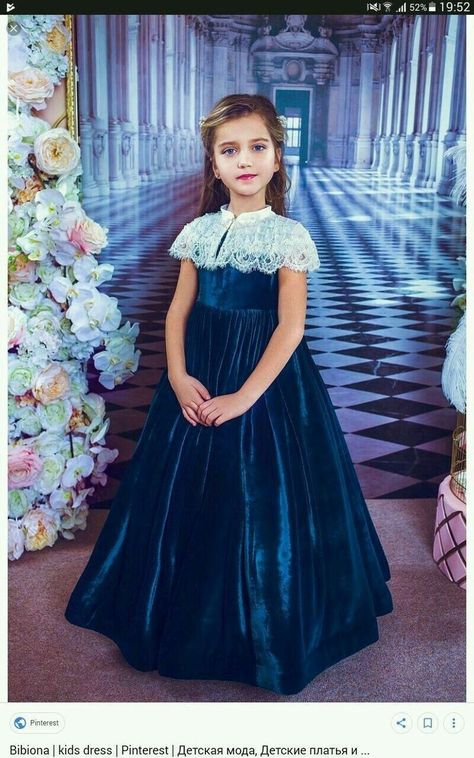 Velvet Frock Designs For Girl Kids, Velvet Gown For Kids, Velvet Frock For Kids, Velvet Dress For Kids Girl, Kids Velvet Dress, Simple Frock, Frock Models, Girls Velvet Dress, Babies Fashion