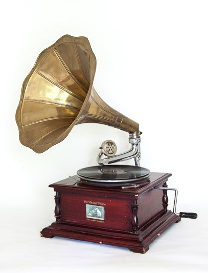 Renting this gramophone from Prop It Up 3d Tiskárna, Mechanical Animals, Catering Display, Vintage Props, Record Players, Canvas Projects, Life Pictures, Beautiful Mind, Linocut Prints