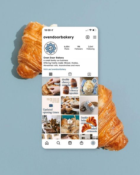 Vickie Moore | Brand Designer | DESIGN WEIRDOS: 👀 I’ve finally added this photoshop mockup to my website shop! Your purchase includes 2 versions, with story highlights… | Instagram Cookies Branding, Cohesive Instagram Feed, Coffee Shop Branding, Instagram Design Creative, Bakery Branding, Media Kit Template, Social Templates, Food Branding, Food Content