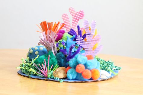 Coral Reef Lesson-Build Your Own Diorama – Choose Joy Homeschool Coral Reef Diorama For Kids, Coral Reef Craft For Kids, Ocean Diorama Project, Coral Craft, Coral Reef Diorama, Coral Reef Craft, Ocean Diorama, Diorama Kids, Coral Reef Art