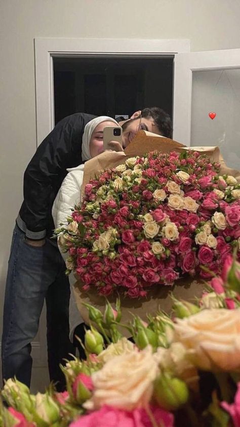 A Man, A Photo, Roses, Flowers