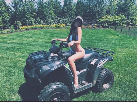 taken from madison’s Instagram 𝗺𝗮𝗱𝗶𝘀𝗼𝗻𝗯𝗲𝗲𝗿: Posted 25 June 2017 Madison Beer Instagram, Old Westbury, Madison Beer, Other Outfits, Pop Star, Summer Girls, We Heart It, Monster Trucks, Instagram Profile