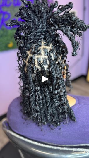 4.6K views · 6.6K reactions | Watch me do curls in two strand twist 

Tried a braided loc bob for the first time with NO GEL 😍😍

#loctician #locsareversatile #charlottelocs #charlottehairstylist #charlottenc #charlottelocstylist #explore #explorepage✨ #explorepage #retwistandstyle #womenlocstyles #petallocs #lochawk #locsarebeautiful #locsaredope #locbaby #locbob #locticiansincharlotte #charlotteloctician #charlottestarterlocs #starterlocs #starterlocjourney | Jazz 💜 | Usher · Bad Girl Extended Two Strand Twist On Locs, 2 Stand Twist Locs, Loc Bob, Two Strand Twist Hairstyles, Two Strand Twists, Short Locs Hairstyles, Two Strand Twist, Starter Locs, Types Of Braids