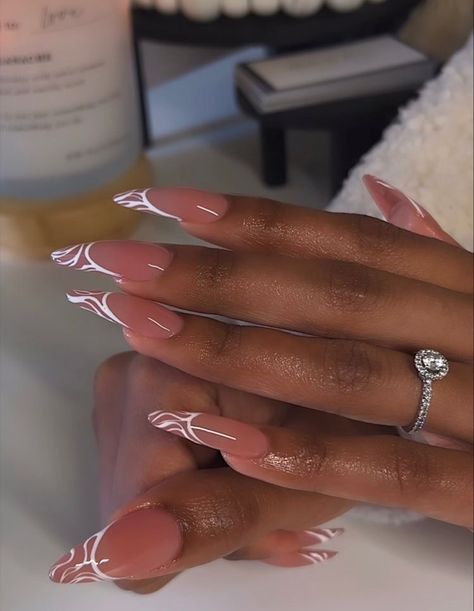 Nails Champagne, Nails Cream, Nail Designs Almond, Vacation Nail Designs, Almond Shaped Nails Designs, Classy Almond Nails, Nails Burgundy, Nails Coral, Almond Nail Designs