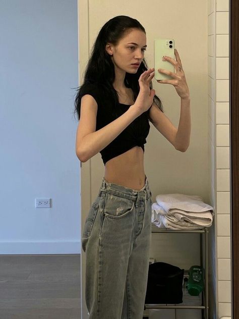 Mode Ulzzang, Estilo Indie, Casual Denim Pants, Ideal Body, Fitness Inspiration Body, Body Motivation, Body Inspiration, Summer Body, Dream Body