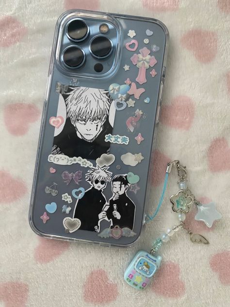 2005 Phone Aesthetic, Iphone Case Decorations, Casing Iphone Aesthetic, Kpop Phone Cases Aesthetic, Iphone Cases Stickers, Phone Cases Ideas, Iphone Cases Aesthetic, Iphone And Airpods, Clear Phone Case Design