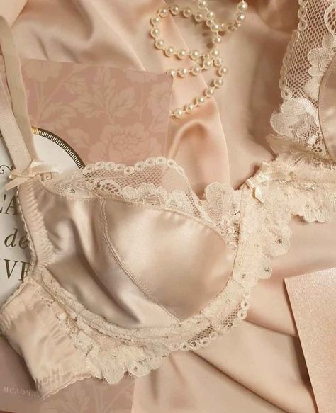 Parisian Lifestyle, Lingerie Inspiration, Cute Lingerie, Pretty Lingerie, Everything Pink, Pink Princess, Divine Feminine, Looks Vintage, Girly Girl