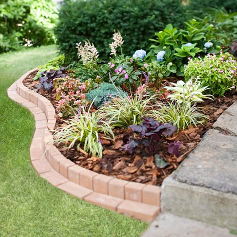 Landscape Edging Stone, Vegetable Trellis, Brick Garden Edging, Brick Garden, Easy Landscaping, House Landscaping, Landscape Edging, Front Yard Garden, Garden Edging