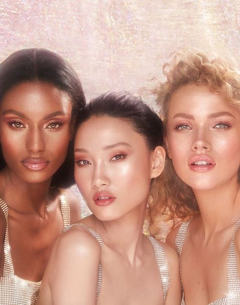 Charlotte Tilbury Glowgasm, Charlotte Tilbury Highlighter, Vogue Makeup, Charlotte Tilbury Makeup, Cheek Makeup, Face Palette, A Muse, Beauty Light, Spring Makeup