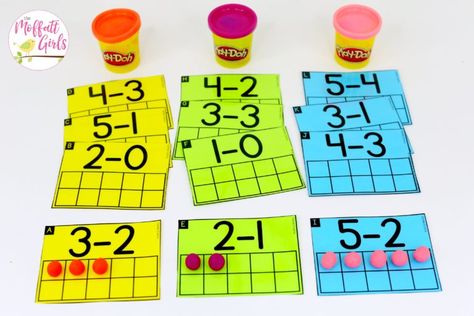 Kindergarten Subtraction Activities, Subtraction Kindergarten, Kindergarten Math Games, Math Subtraction, Subtraction Activities, Math Centers Kindergarten, Kindergarten Games, Kindergarten Fun, Kindergarten Math Activities