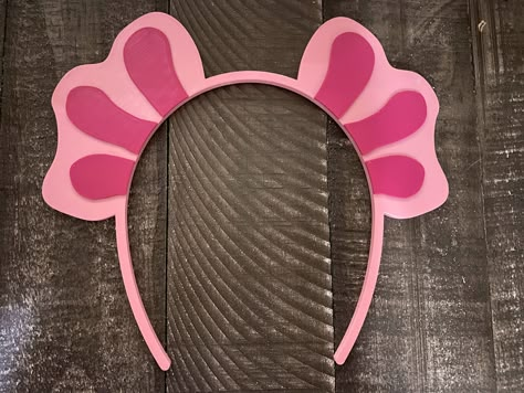 Introducing our Axolotl Headband Halloween Costume: Dive into the whimsical world of aquatic wonders with this enchanting accessory! Crafted with high quality PETG plastic, our axolotl headband is the perfect finishing touch to your Halloween ensemble. Custom Sizes: Available in various sizes for a comfortable fit, ensuring it suits both kids and adults. Make a splash at any spooky celebration with our Axolotl Headband Halloween Costume. Order yours today! Girl Scout Axolotl, Axolotl Costume Diy Kids, Axolotl Costume Diy, Axolotl Headband, Axolotl Crafts For Kids, Axolotl Birthday Party Ideas, Axolotl Accessories, Axolotl Party Ideas, Axolotl Crafts