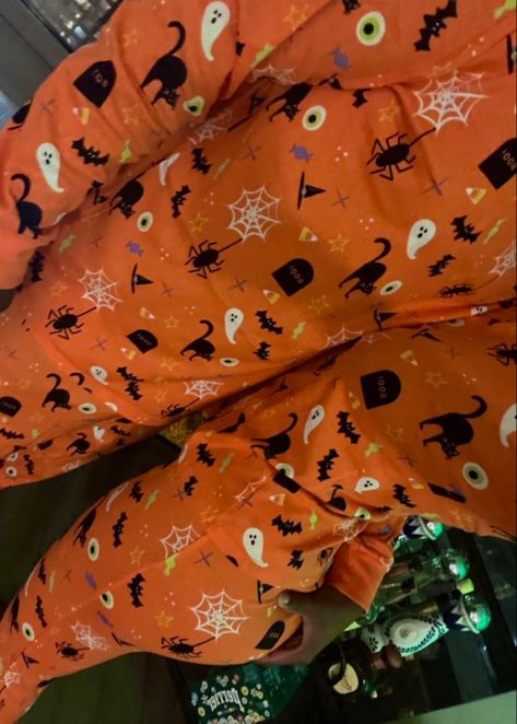 Matching Pjs For Couples Black People, Black Couple Matching Pajamas, Matching Halloween Pajamas, Lowkey Relationship, Lowkey Relationship Pictures, Halloween Pjs, Relationship Pics, Matching Outfits Best Friend, Christmas Pics