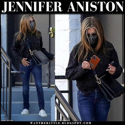 Jennifer Aniston in knit sweater, jeans, white sneakers and Louis Vuitton Le Coussin bag march 15 2021 Jennifer Aniston Bags, Louis Vuitton Coussin Bag Outfit, Jennifer Aniston Just Go With It Outfits, Jennifer Aniston Outfits 2021, Jennifer Aniston Flip Flops, Jennifer Aniston Baggy Jeans, Jeans White Sneakers, Jeans And White Sneakers, Celebrity Handbags