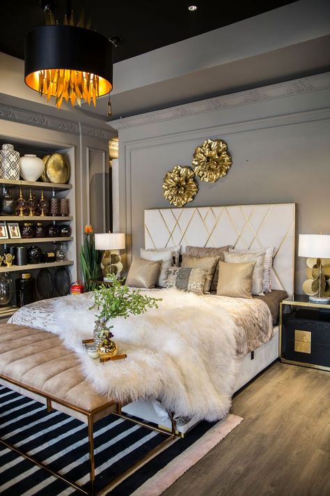 Glam Bedroom Decor Luxury Classy, Making Bed, Opulent Bedroom, Bedroom Ideas Master, Bedroom Inspirations Master, Glam Bedroom Decor, Sophisticated Bedroom, Glam Bedroom, Classy Bedroom