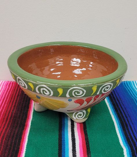 Grande Handmade Molcajete | Large Mexican Molcajete Bowl | Guacamole Bowl |  Salsa Bowl by TodoMex on Etsy Mexican Molcajete, Spanish Style Kitchen, Ceramic Pinch Pots, Salsa Bowls, Mexican Salsa, Tortilla Press, Buffet Set, Mexican Home Decor, Pottery Handbuilding