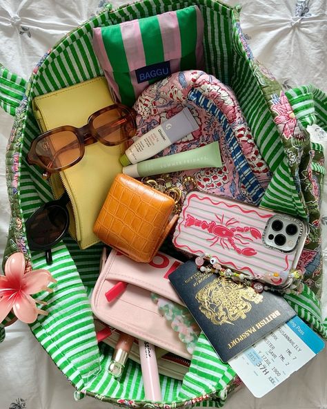 summer packing 🌺🐚🦞🫧 Summer Vacation Packing, Digital Content Creator, British Passport, Dope Jewelry Accessories, Summer Packing, Memorial Weekend, Handbag Essentials, Bag Flower, What In My Bag