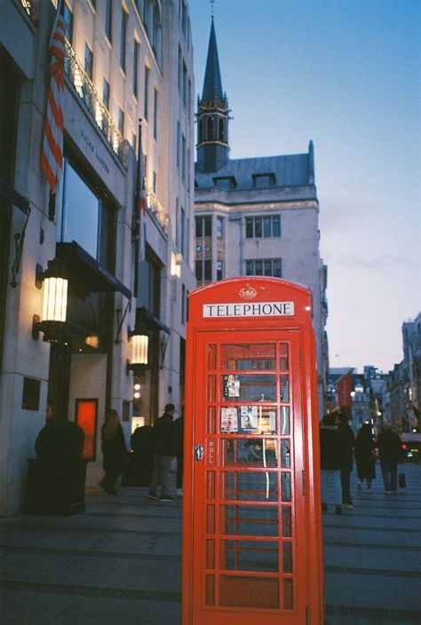 london phone booth in film by me ! argentique, photo, booth, london, film, february, evening, aesthetic Phone Booth Aesthetic, Booth Aesthetic, London In February, London Phone Booth, Evening Aesthetic, Aesthetic London, London Film, London Aesthetic, Phone Booth