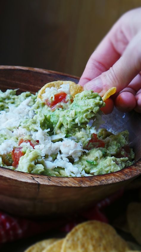 Crab Guacamole Recipe, Crab Guacamole, On The Border Guacamole Recipe, Crab And Avocado Stack Outback Recipe, Mexican Bites, Guacamole With Corn, Traditional Guacamole, Crab And Avocado, Quick Guacamole