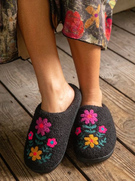 Sherpa Slippers, Flower Men, Halloween Furniture, Cozy Slippers, Puzzle Crafts, Jewelry Holders, Hand Body Lotion, Slippers Cozy, One Clothing