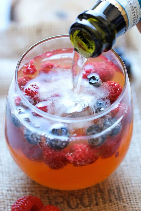 Prosecco Punch, Peach Nectar, Party Punch, Bridal Shower Food, Shower Food, Think Food, Fresh Berries, Party Drinks, Cocktail Drinks