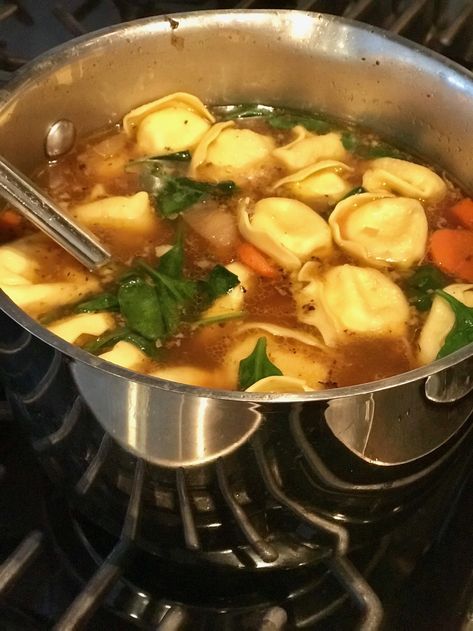 Soup Using Beef Bones, Tortellini Soup With Beef Broth, Soups Made With Beef Broth, Leftover Beef Broth Recipes, Soup Bones What To Do With, Recipes With Beef Soup Bones, Beef Soup Bones What To Do With, Recipes With Beef Bone Broth, Recipes Using Beef Broth