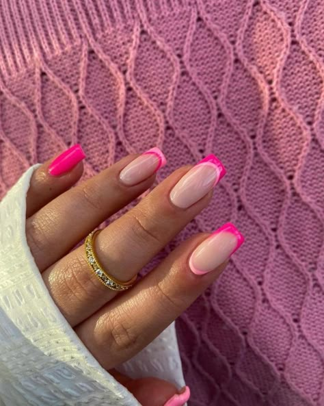 Pink Brunette, Cute Pink Nails, Rose Nail Art, Art Design Ideas, Subtle Nails, Almond Acrylic Nails, Summer Acrylic Nails, Short Acrylic Nails Designs, Pink Acrylic Nails