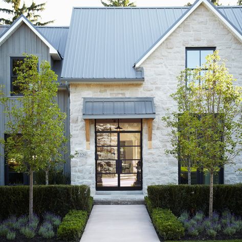 Princess Margaret Lottery Home, Toronto, Ontario | Murakami Design Farmhouse Exterior Design, Modern Farmhouse Home, Modern Farmhouse Design, Modern Farmhouse Exterior, White Windows, Casa Exterior, Exterior Stone, Farmhouse Exterior, Farmhouse Homes