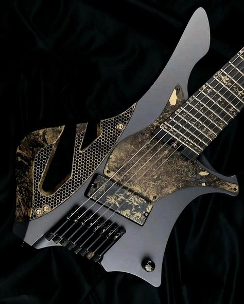 ❌ Guitars | High-end guitars | 🤘😲 INFO | @ronciswallguitars ☆ 8 strings Kamaitachi! Loaded with one bridge @gorillapickups Navigator, Titan Gray finish for the body and r… | Instagram Custom Guitar Design, Custom Electric Guitar Design, Cool Guitars Electric, Headless Guitar, Music Obsession, Electric Guitar Design, Diy Instruments, Guitar Photos, Custom Electric Guitars