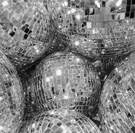 House Of Balloons, Silver Wallpaper, Online Quiz, Generate Leads, Gray Aesthetic, Disco Balls, Increase Sales, Black And White Aesthetic, White Picture