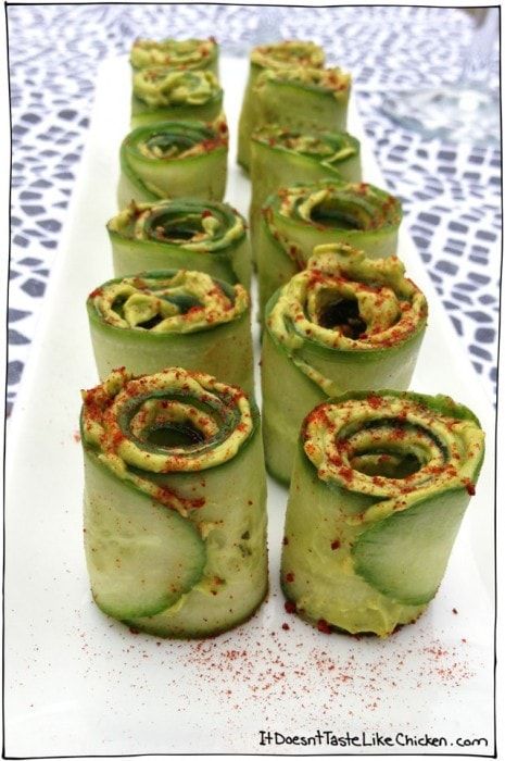 Cucumber Avocado Rolls, Avocado Rolls, Cucumber Rolls, Avocado Roll, Cucumber Avocado, Buffalo Chicken Dip, Think Food, Avocado Recipes, Raw Food Recipes