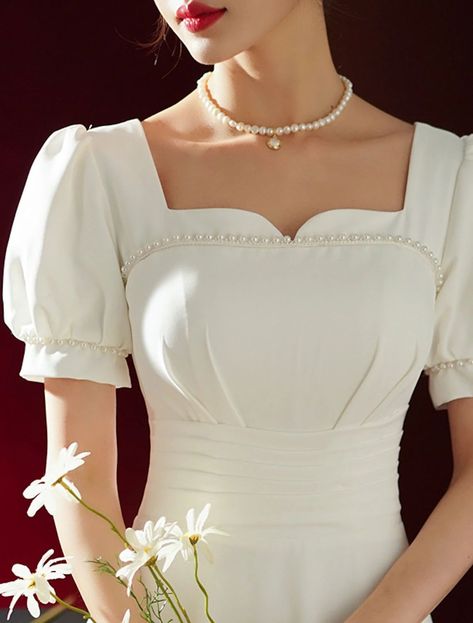 Wedding ball gown with sleeves