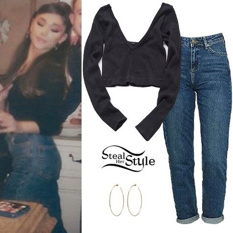 Ariana Grande shared some pictures from Christmas Eve where she is seen wearing the Out From Under Zoey Seamless V-Neck Cropped Top (sold out) and BDG Mom Jeans in Indigo ($49.00 – exact color sold out) both from Urban Outfitters, and Jennifer Fisher Brass Hoops ($165.00). Ariana Grande Style Casual, Ariana Grande Style 2023, Ariana Grande Outfits Steal Her Style, How To Dress Like Ariana Grande, Steal Her Style Ariana Grande, Ariana Grande Outfits 2022, Ariana Grande Fits, Ariana Grande Outfit Inspo, Ariana Grande Outfits Inspo