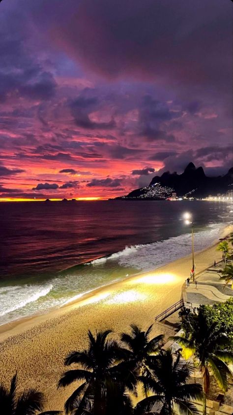 Water Magic, Ipanema Beach, Feed Insta, Gap Year, Dream Holiday, City Travel, Island Life, Beautiful Sunset, Aesthetic Iphone Wallpaper