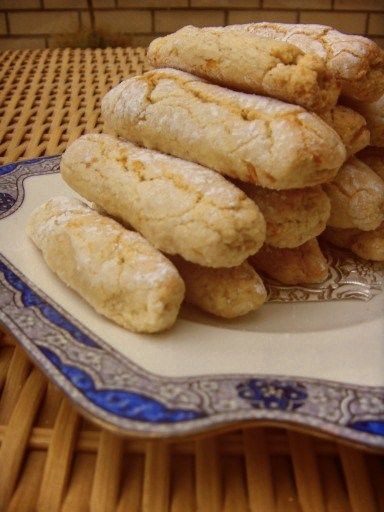 Almond Fingers Recipe, Almond Finger Cookies, Almond Fingers, Dairy Free Keto Recipes, Almond Biscuits, Finger Cookies, Dairy Free Baking, Almond Flour Cookies, Edible Cookies