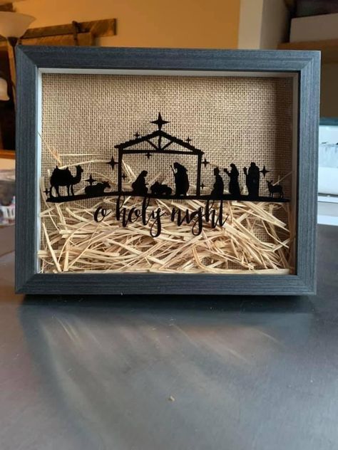 Nativity Shadow Box Diy, Cricut Shadowbox Projects, Shadow Box Christmas Ideas, Shadowbox Ideas Diy, Christmas Shadow Box Ideas, Shadow Box Cricut, Gingerbread Pillow, Diy Christmas Shadow Box, Christmas Frames Diy