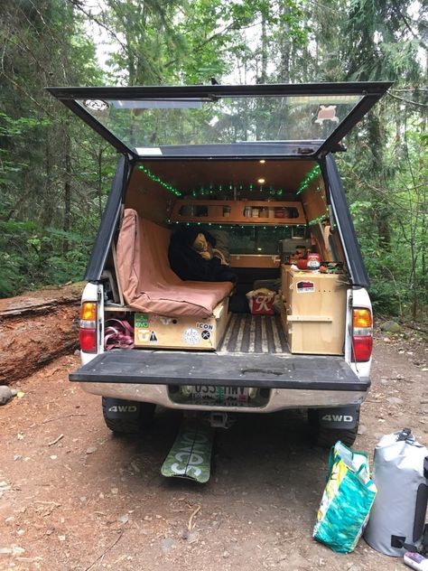 Living In Truck Bed, Living Out Of Your Car Organization, Pick Up Truck Living, Truck Bed Hammock, Truck Build Out, Back Of Car Camping, Living In Trailer, Camping Out Of Your Car, Tacoma Build Out