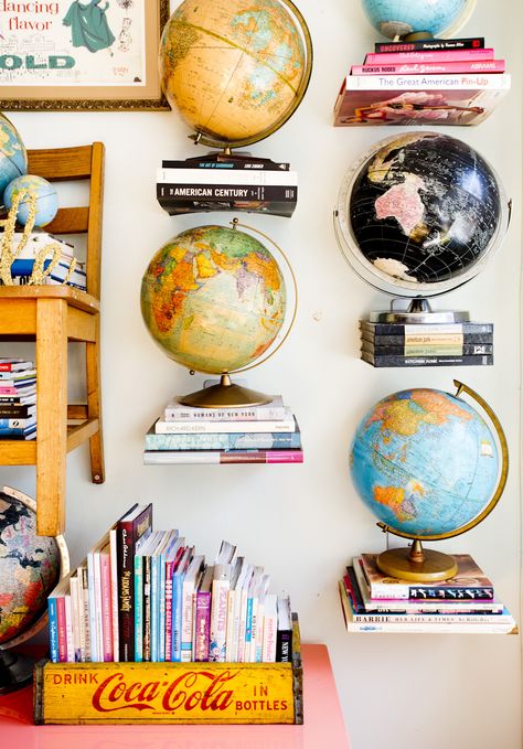 World Globe Display, Globe On Bookshelf, Apartment Bookshelves, Small Globe Decor, Guest Book Globe Wedding, Globe Guest Book Wedding, Unique Bookshelves, Decorating Bookshelves, Display Storage