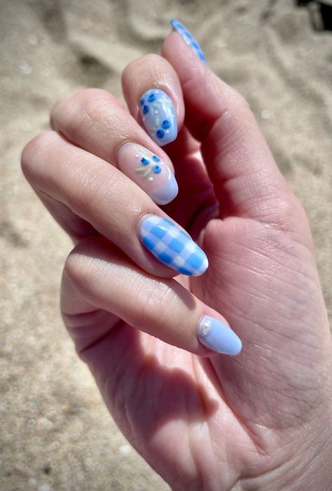 Check out these 35+ blue nail designs that are super cute! blue nails, baby blue nails, baby nail art, baby blue nail insp, baby blue nail inspiration, cute baby blue nail designs Blueberry Nails Art, Blue Gingham Nails, Simple Nail Art Designs For Beginners Short Nails, Gingham Nail Art, Blueberry Nail Art, Nail Art For Long Nails, Ongles Baby Blue, Gingham Nails, Blue Floral Nails