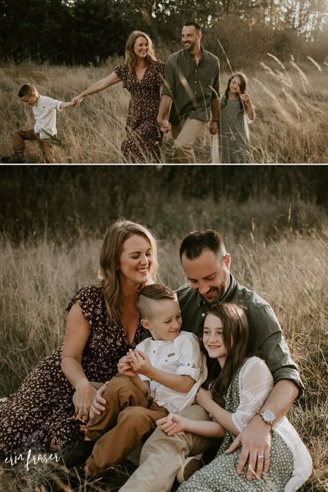 Family Session Photography, Family Photos With Trees, Family Of 4 Photography Poses, Family Photos Background, Joyfolie Family Photo, Autumn Family Photography Ideas, Family Portrait Posing, Family Of Four Portraits, Four Family Photo Ideas