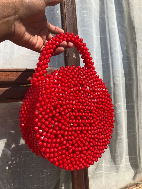 Round Beaded Bag, Circle Bags, Beaded Circle, Beads Tutorial, Hand Beaded Bag, Bead Bag, Beaded Things, Bead Making, Beaded Bag