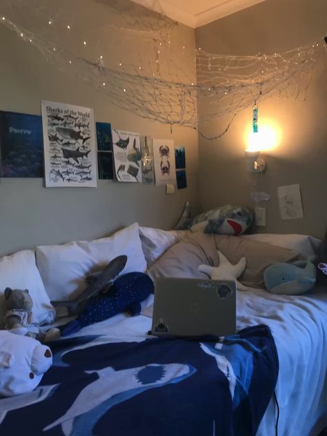 Cozy Ocean Bedroom, Space Inspired Room Decor, Mermaid Dorm Room, Ocean Inspired Room Decor, Sea Life Room Decor, Mikayla Mags Bedroom, Marine Room Aesthetic, Jellyfish Bedroom Aesthetic, Marine Biology Room Decor