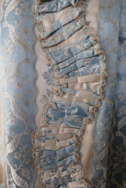 18th Century Fabric, 18th Century Stomacher, Fashion Process, 18th Century Women, 17th Century Fashion, 18th Century Dress, Rococo Fashion, 18th Century Costume, 18th Century Fashion