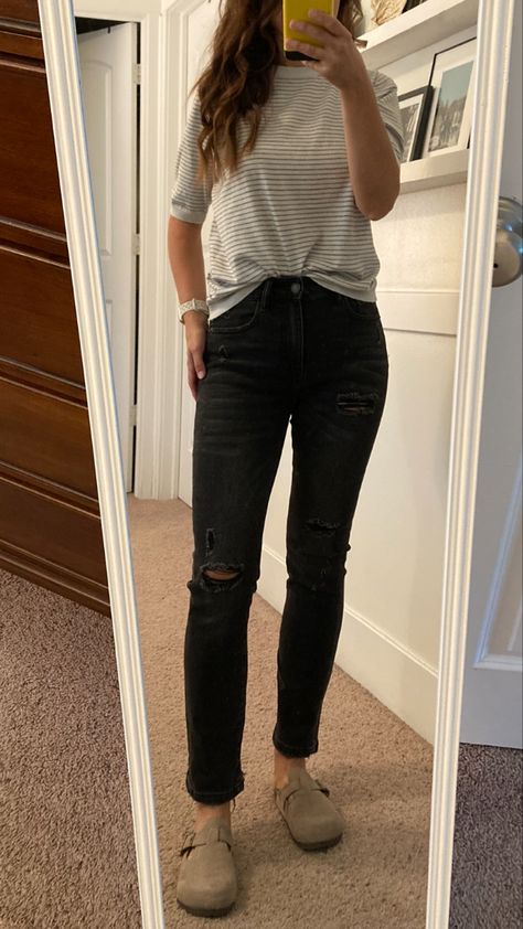 Casual Outfits Work Jeans, Black Leggings And Birkenstocks Outfit, Taupe Flats Outfit, All Black Mom Outfit, Coffee Barista Outfit, Black And White Striped Tee Outfit, Taupe Clogs Outfit, Black Clogs Outfit Fall, Black Clog Outfit