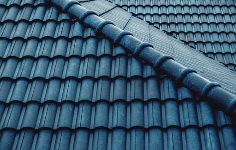 Roof Pattern, New Modern House, Shingle House, Photo Water, Roof Damage, Tile Roof, Brick Chimney, Vector Patterns Design, Roof Ideas