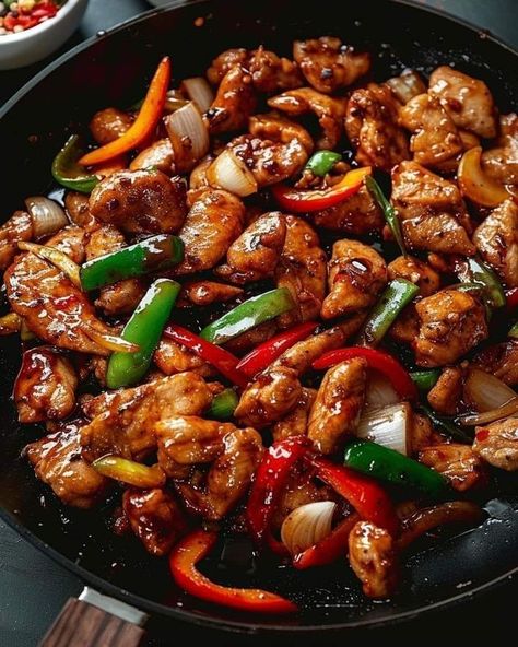 Grandma's old Recipe | Black Pepper Chicken🍗🌶️  | Facebook Chicken Bell Pepper Recipes, Pepper Chicken Stir Fry, Black Pepper Chicken, Recipes With Chicken And Peppers, Stir Fry Recipes Chicken, Bell Pepper Recipes, Soul Food Dinner, Pepper Chicken, Peanut Oil