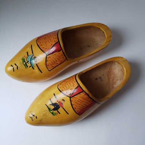 Dutch Hand Carved Wooden Holland Shoes Adult Clogs Souvenir Decor Netherlands Vintage Never Used As Shoes Very Good Excellent Condition Size: 23 1/2 (Or Usa Women's Size 5. 5 Or 6 According A Site) Approximately: Length 11” X Height 4.5" X Width 4.5" Weight 2 Lb Hand Carved And Painted Please Check The Photos For Details! *Smoke Free And Pet Free Home Add This Beautiful Piece To Your Home Decor And Showcase Your Unique Style With This Exquisite Piece. Good For Gift Such As Holiday, Christmas, Bi Casual Wooden Clogs With Wooden Heel, Brown Wooden Clogs With Wooden Heel, Dutch Wooden Shoes Decor, Wooden Clogs Dutch, Red Slip-on Clogs With Wooden Heel, Dutch Wooden Shoes, Trending Heels, Wooden Clogs, Silver Sandals