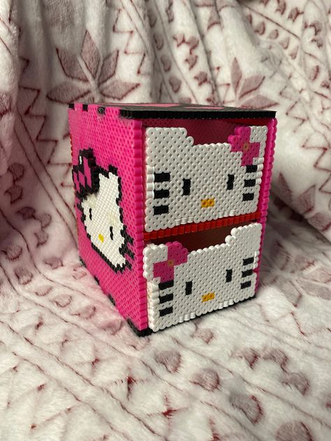 Perler Bead Patterns Hello Kitty, Hello Kitty Perler Beads Pattern, Hello Kitty Shelf, 3d Perler Bead Patterns, Hello Kitty Laptop, Pyssla Ideas, Hello Kitty Ring, Hello Kitty Costume, Hello Kitty Bow